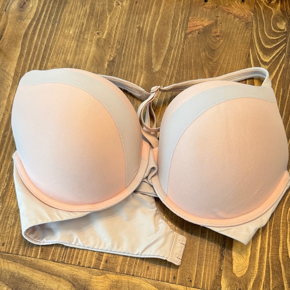 Body by Victoria Light Peach and Gray Padded Bra